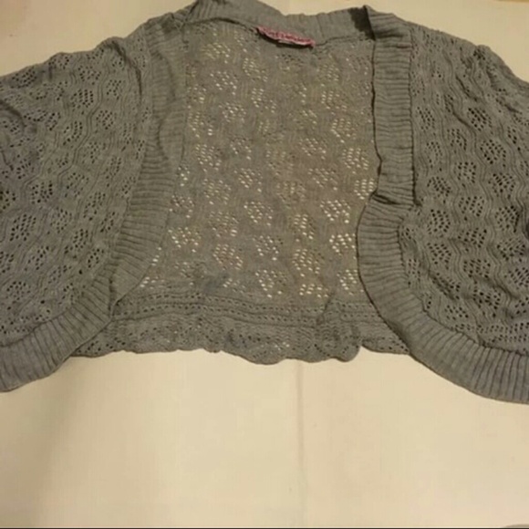 GRAY SHAW - Picture 1 of 1